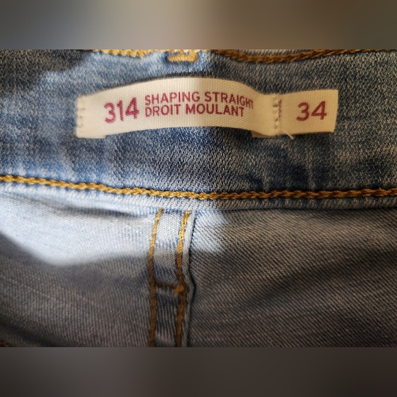 Levis Womens Shaping Straight Jeans - Picture 2 of 3